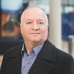 Headshot of Professor Frank Lyons MBE, Co-Director, CoSTAR Screen Lab
