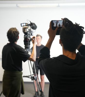 CS_NationalLab_Call2_Advanced Production-Berti Shoot