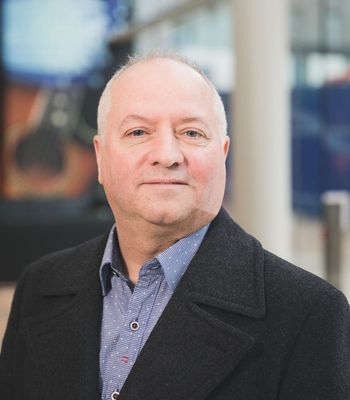 Headshot of Professor Frank Lyons MBE, Co-Director, CoSTAR Screen Lab 