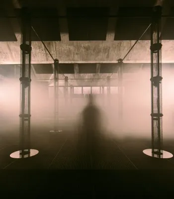 Interior industrial space for immersive technologies produced by Monom