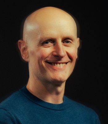 Headshot of Professor Gavin Kearney, Co-Director, CoSTAR Live Lab