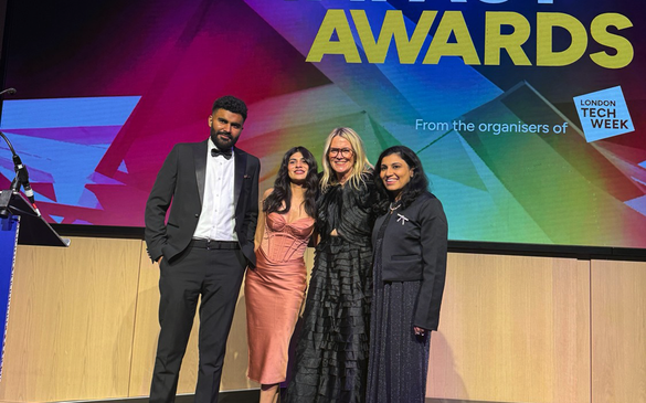 Asmar Nadeem , Armin Mustafa and Mahrukh Awan from SAIReco posing for photo with Edith Bowman at Tech Impact Award