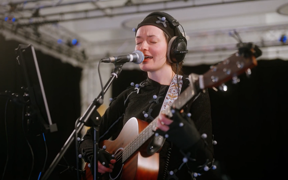 Marnie Glum performing to a remote live audience whilst being fully motion captured at the XR Stories lab (The Guildhall, York).